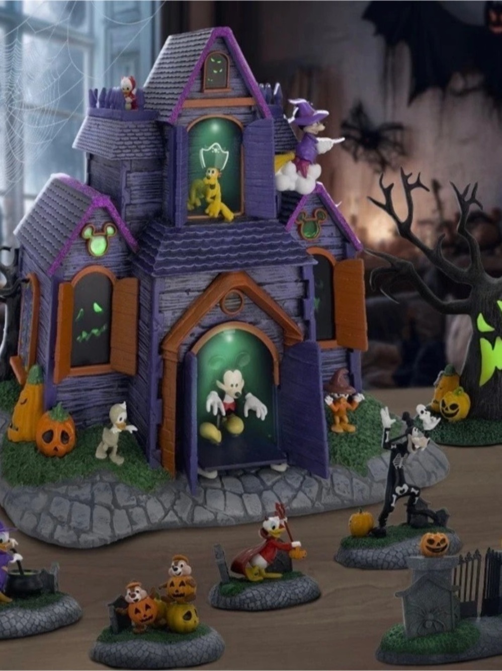 Disney Mickey & Friends Haunted House Halloween Village